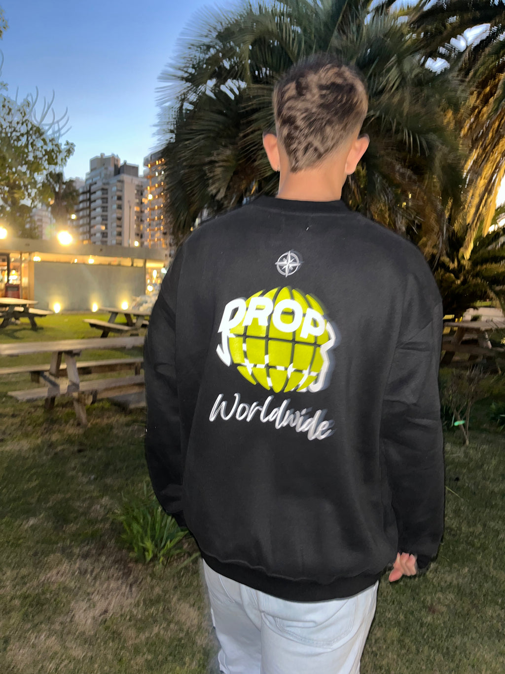 Buzo Worldwide