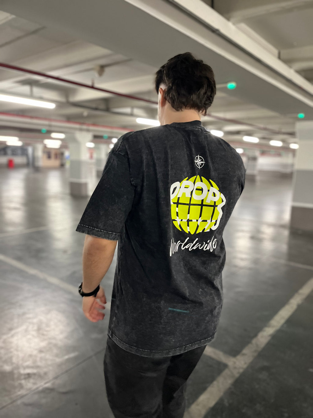 Remera Worldwide Washed